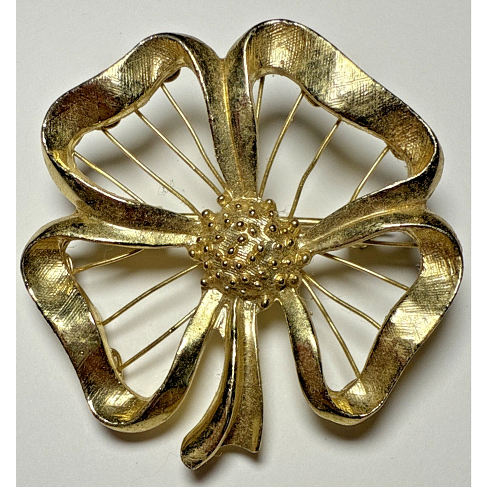 Vintage Gold Tone Four Leaf Clover Style Brooch J-1F